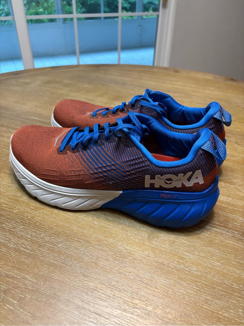 Hoka One One Mach 3 - Men’s size 10D - used good condition